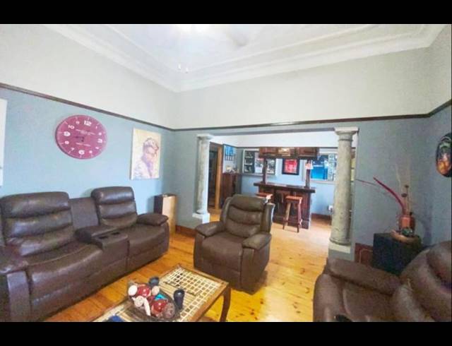 3 BEDROOM HOUSE FOR SALE IN FLORENTIA